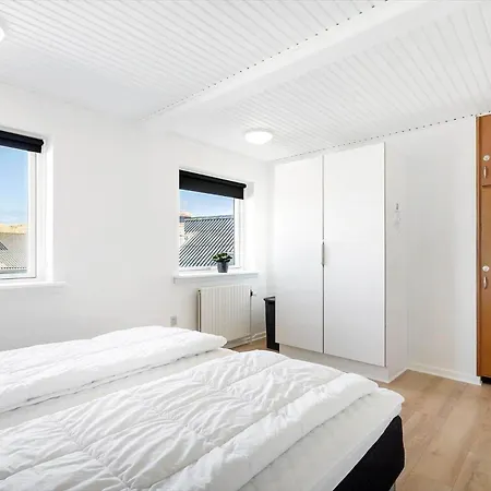 8818-hvide-sande-troldbjergvej-4-1-sal *