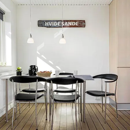 8818-hvide-sande-troldbjergvej-4-1-sal * Hvide Sande