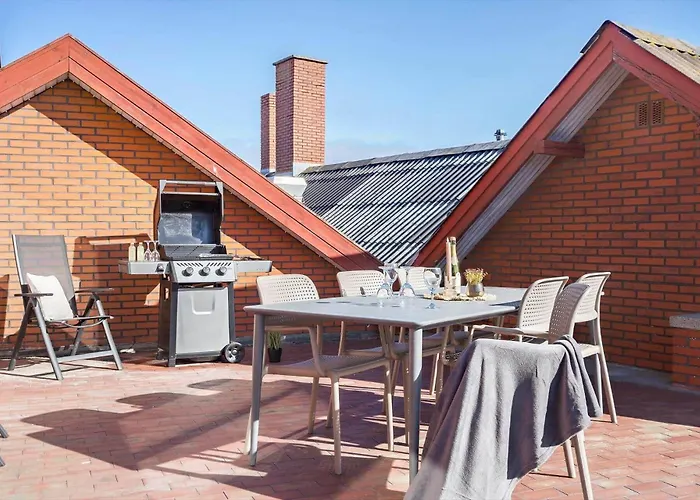 8818-hvide-sande-troldbjergvej-4-1-sal * Hvide Sande